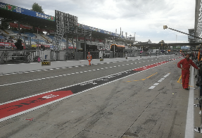 Uscita della pista davanti ai box a Monza durante le prove del Gran Premio di Monza 2019