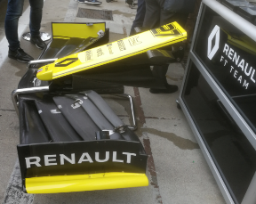 Vista dell'alettone anteriore della Renault F1