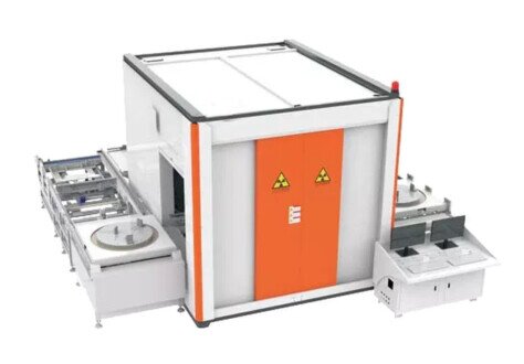 Impianto di radioscopia industriale UNH 225 per il controllo qualità in-line automatizzato al 100% su componenti Automotive e Aerospaziali.